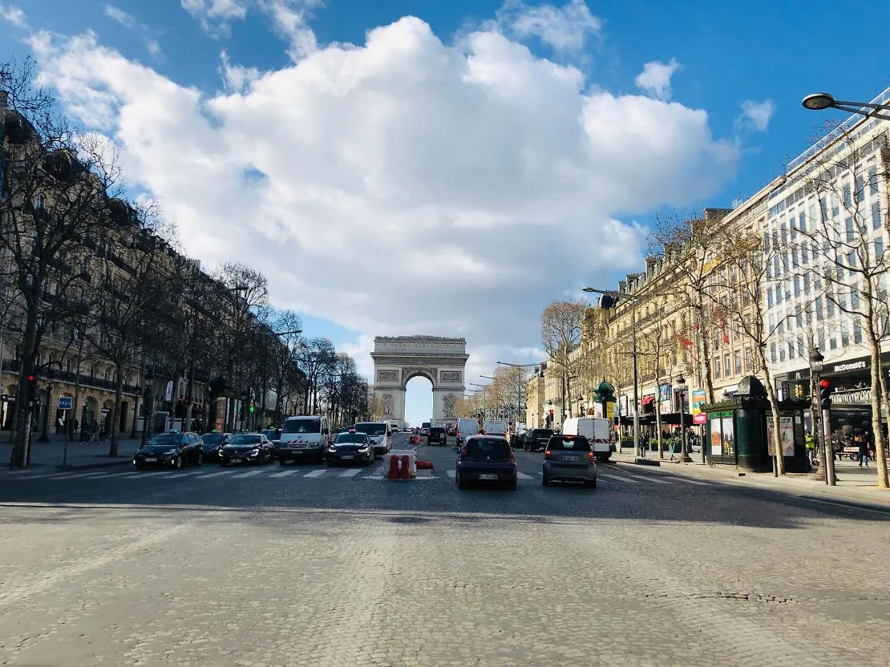 Foch Ave - Arc De Triomphe #21 * Paříž